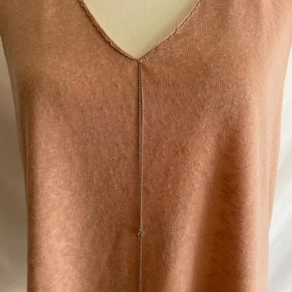 NWOT Crosby sleeveless top - Picture 2 of 8